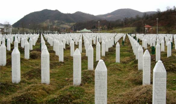 Gravestones at the Potočari genocide memorial near Srebrenica. Photo Michael Bueker. CC BY-SA 3.0