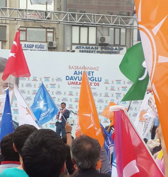  Justice and Development Party (AKP) electoral rally in Ümraniye, İstanbul, for the 2015 Turkish general election. Photo: Nube Cake, via Wikipedia
